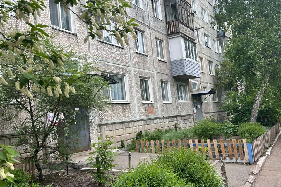Продаётся 3-комнатная квартира, 50 м²
