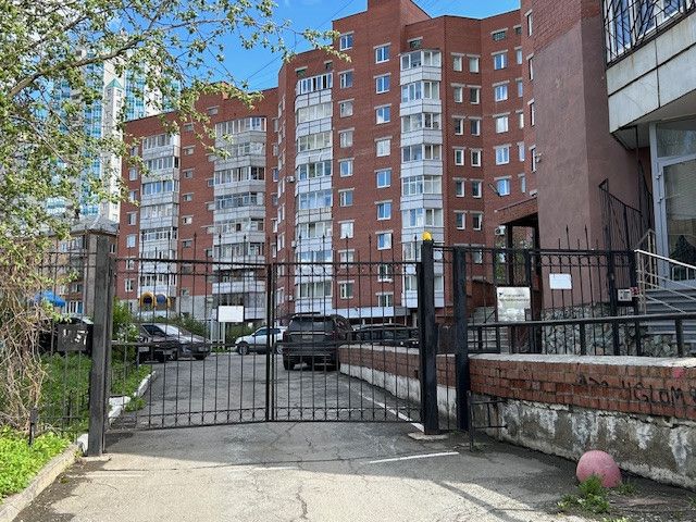 Продаётся 3-комнатная квартира, 71.2 м²
