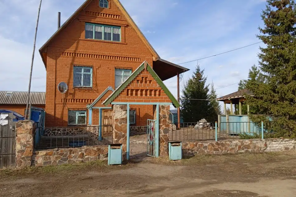Продаётся 2-этажный дом, 144 м²