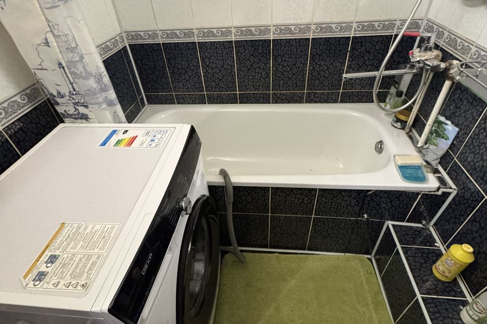 Продаётся 3-комнатная квартира, 54.4 м²