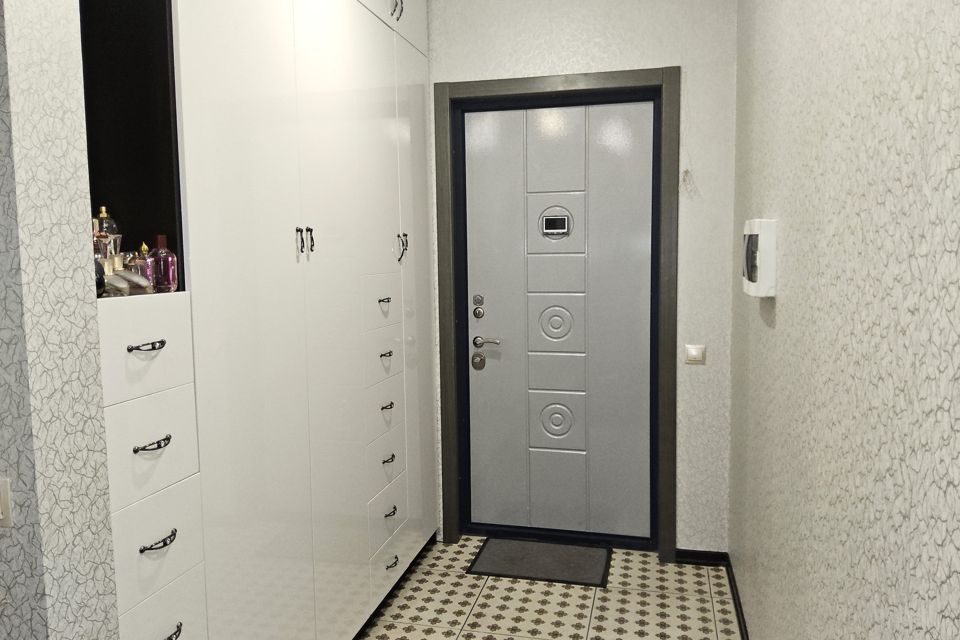 Продаётся 1-комнатная квартира, 49.2 м²