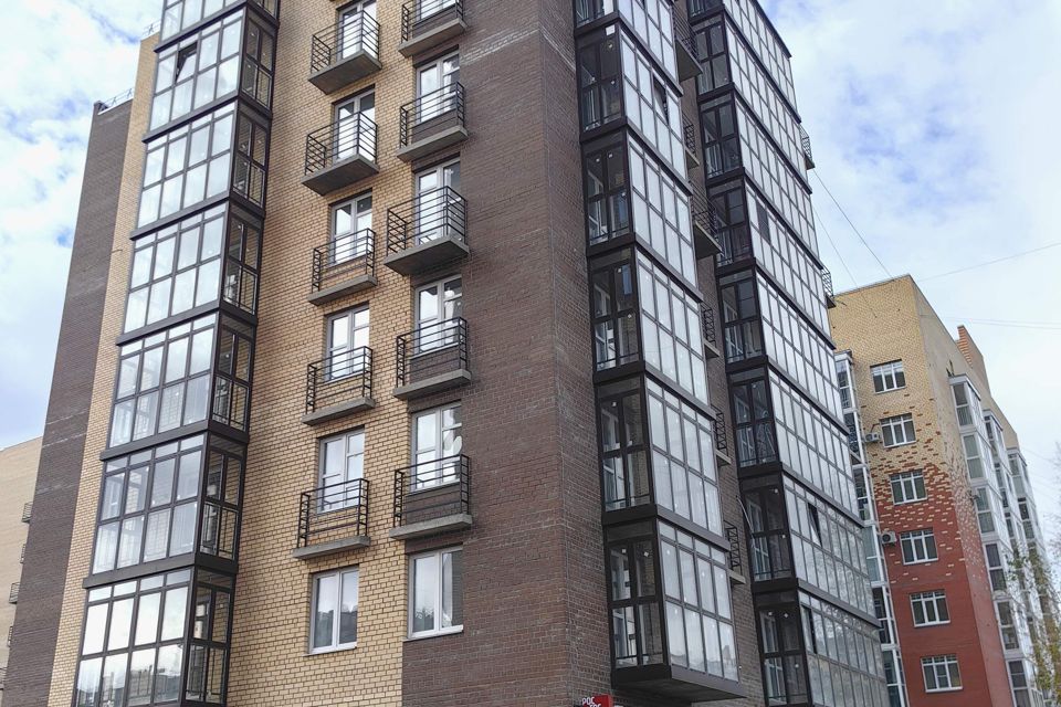 Продаётся 2-комнатная квартира, 67.7 м²