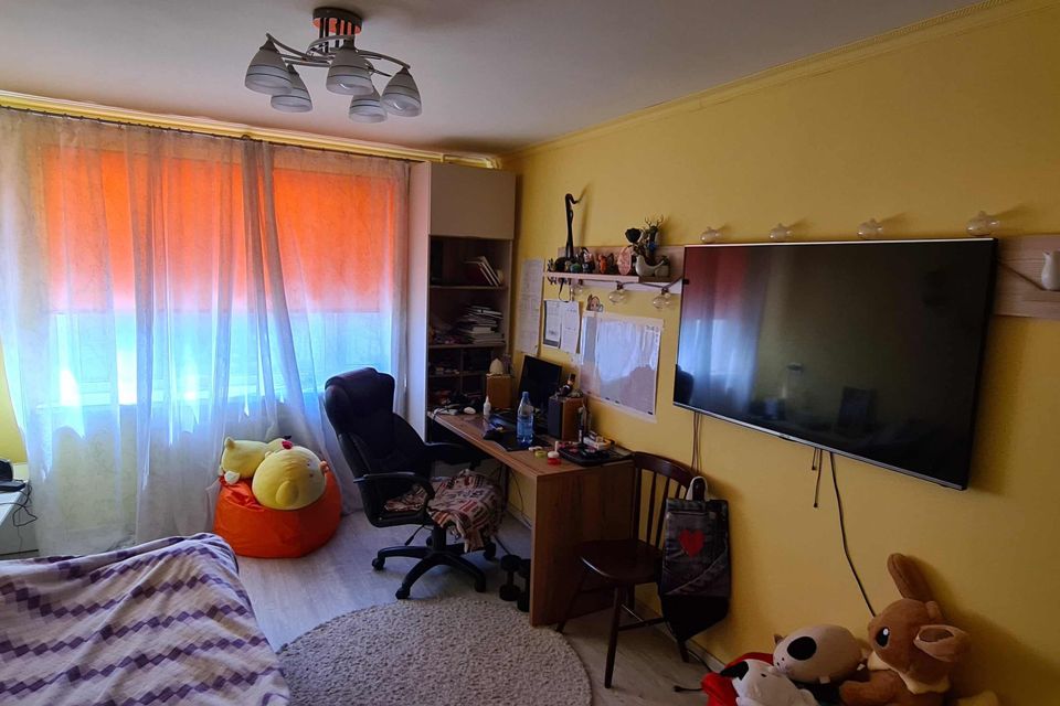 Продаётся 3-комнатная квартира, 68.3 м²