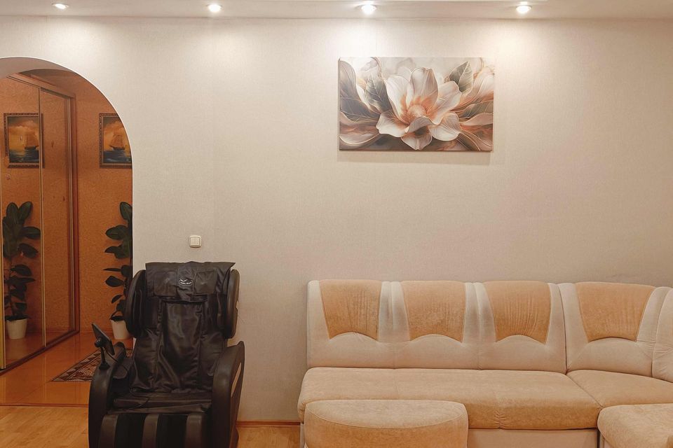 Продаётся 4-комнатная квартира, 118.9 м²