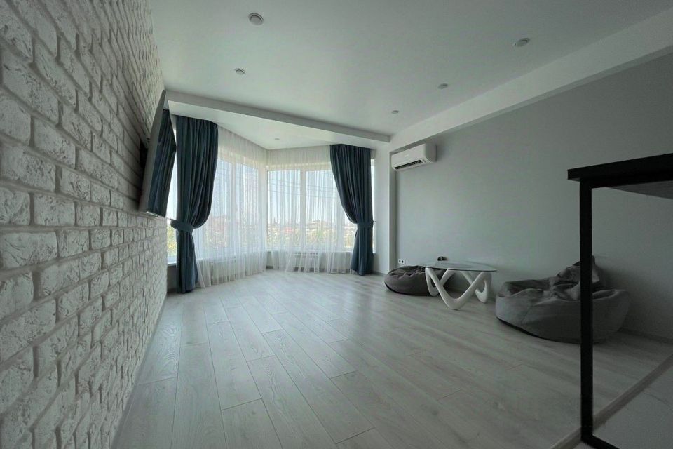 Продаётся 2-комнатная квартира, 70 м²
