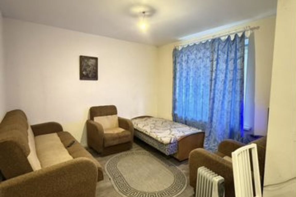 Продаётся 1-комнатная квартира, 37 м²