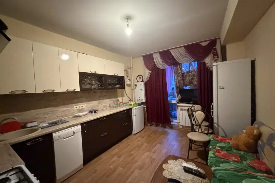Продаётся 1-комнатная квартира, 48.64 м²