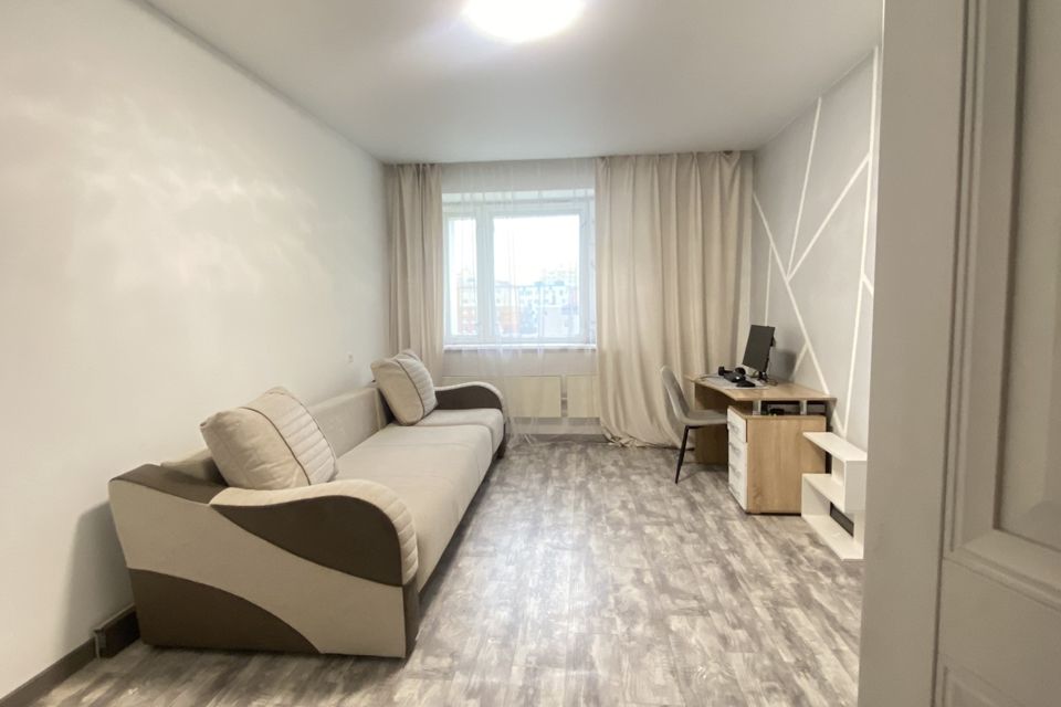 Продаётся 4-комнатная квартира, 109.1 м²
