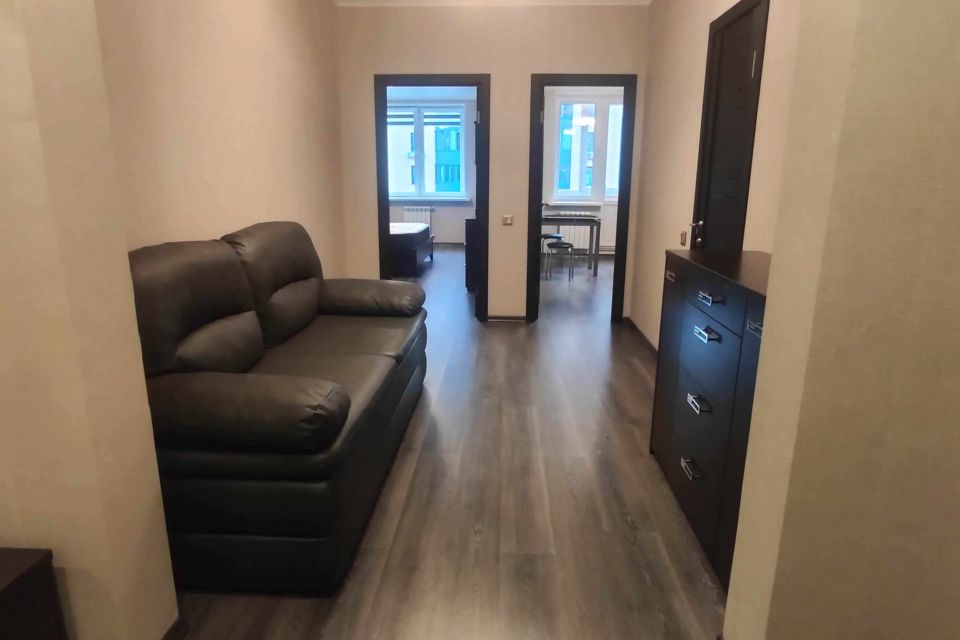 Продаётся 1-комнатная квартира, 58 м²