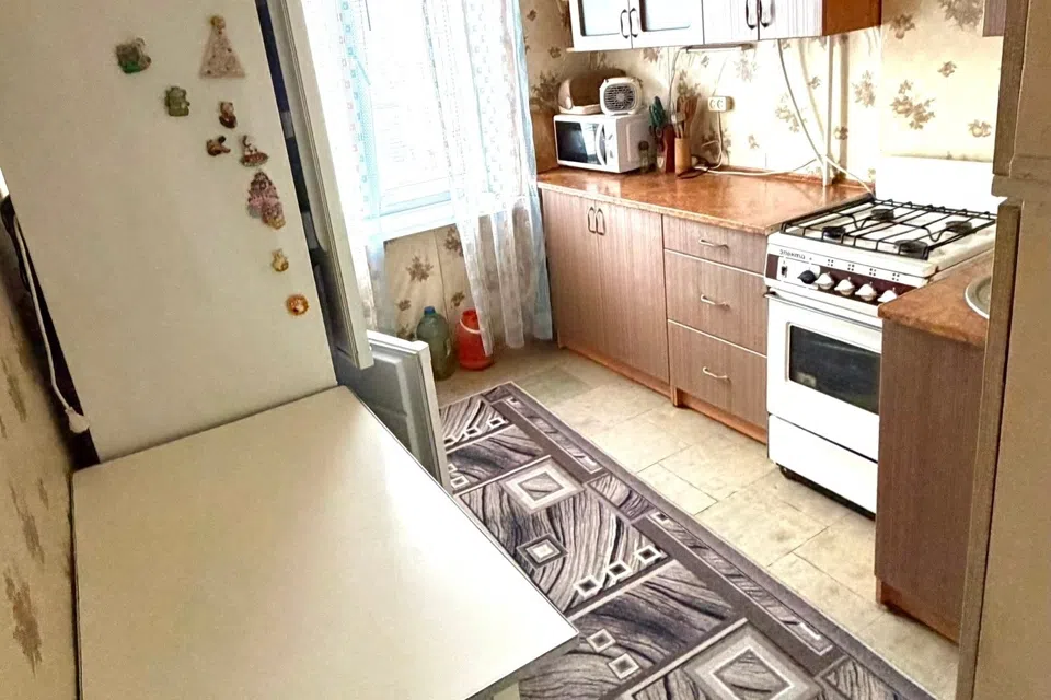 Продаётся 3-комнатная квартира, 64.5 м²