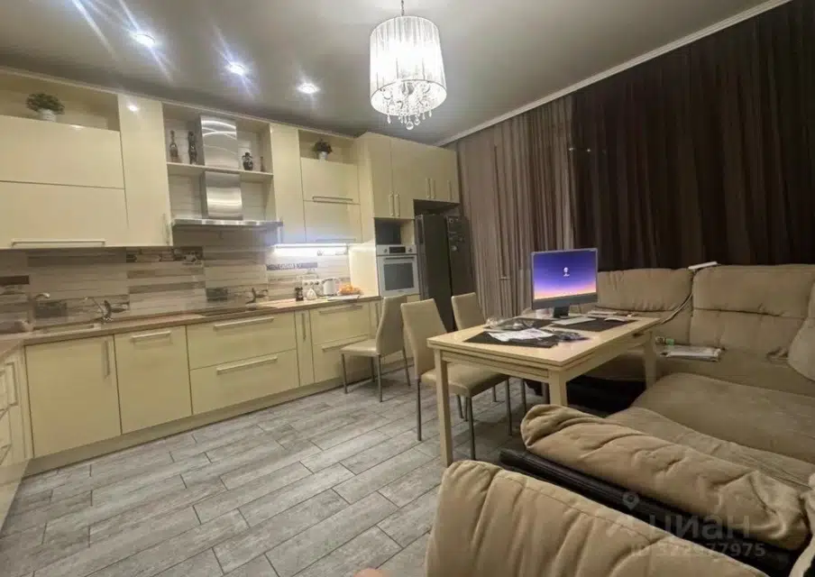 Сдаётся 1-комнатная квартира, 50 м²