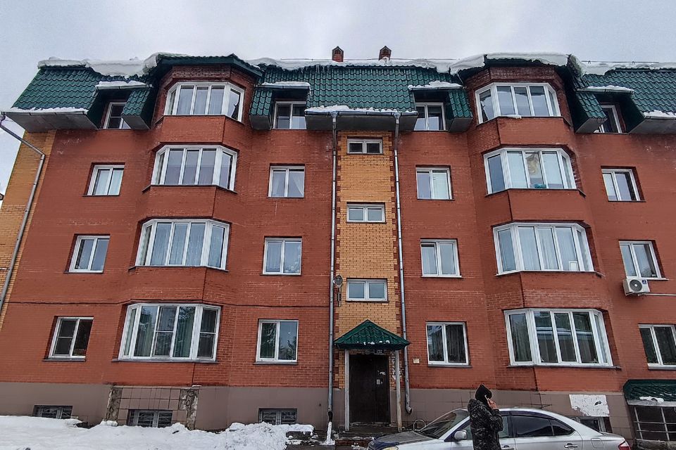 Продаётся 3-комнатная квартира, 70.5 м²