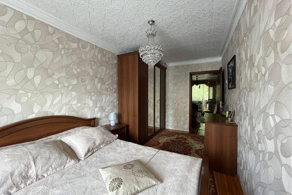 Продаётся 3-комнатная квартира, 56.9 м²