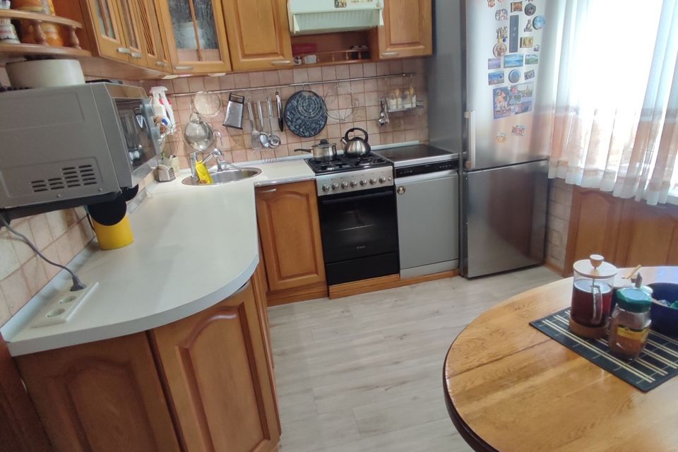 Продаётся 3-комнатная квартира, 73.3 м²