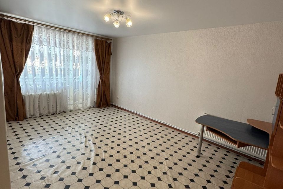 Продаётся 3-комнатная квартира, 60 м²