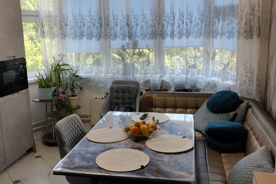 Продаётся 2-комнатная квартира, 64 м²