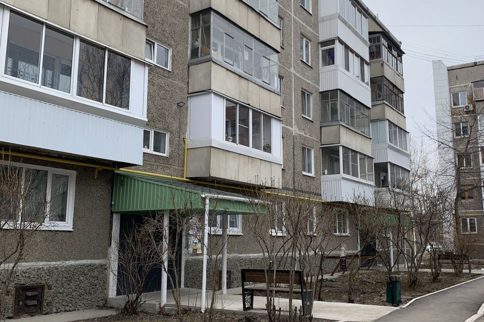 Продаётся 3-комнатная квартира, 65 м²