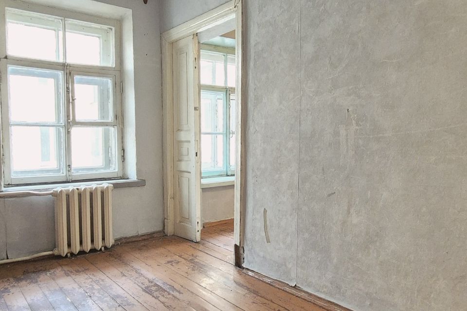 Продаётся 3-комнатная квартира, 58.2 м²