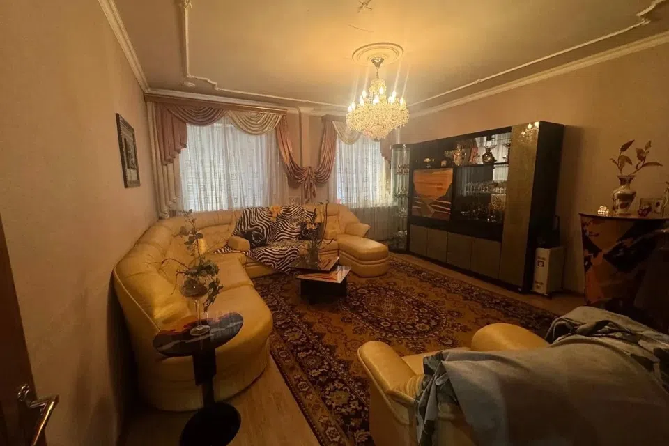 Продаётся 3-комнатная квартира, 76.7 м²
