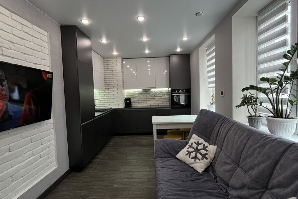 Продаётся 3-комнатная квартира, 64 м²