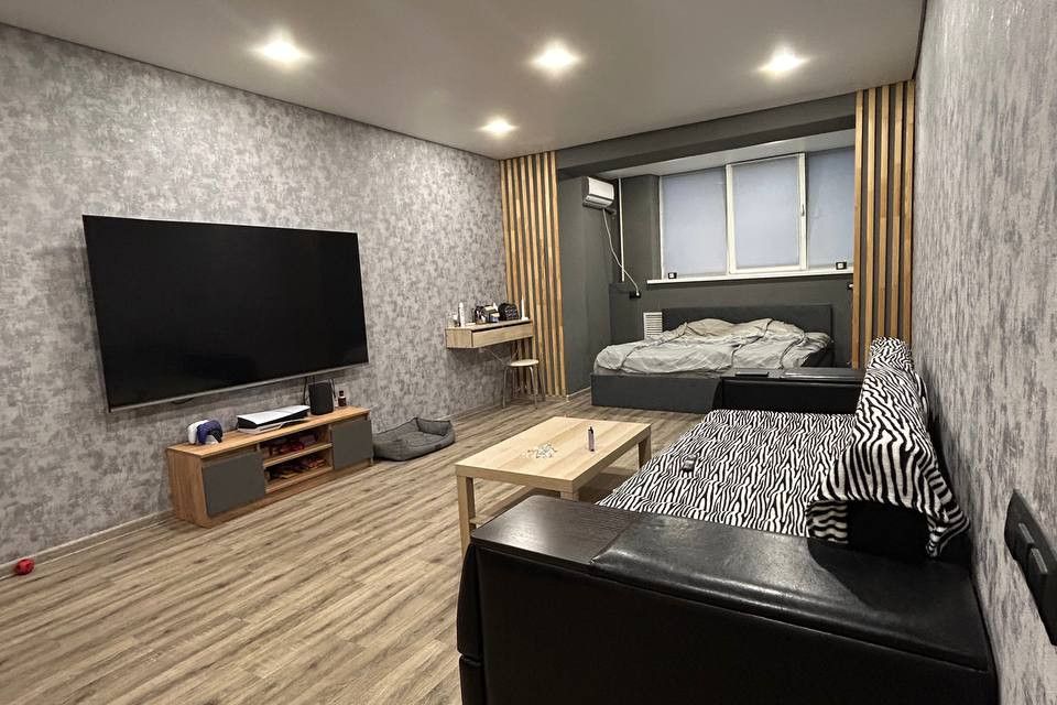 Продаётся 1-комнатная квартира, 52.1 м²