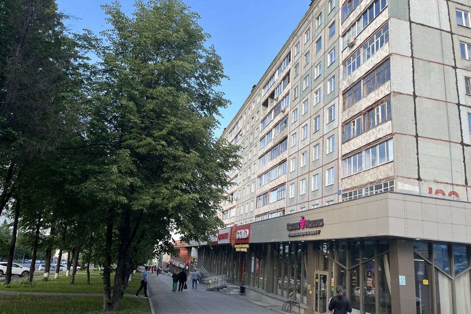 Продаётся 3-комнатная квартира, 60.4 м²