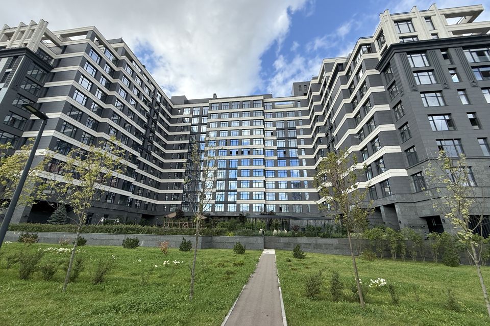 Продаётся 3-комнатная квартира, 126 м²