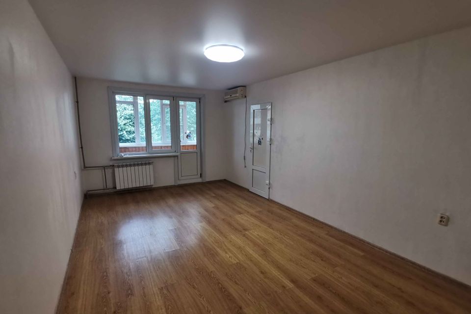 Продаётся 4-комнатная квартира, 83 м²