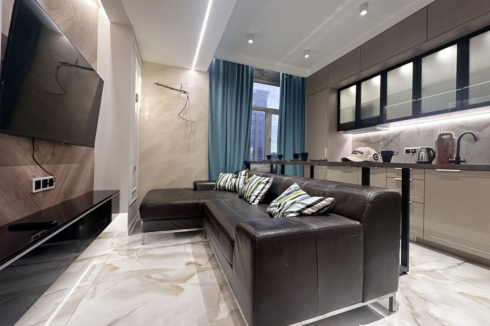 Продаётся 4-комнатная квартира, 77.1 м²