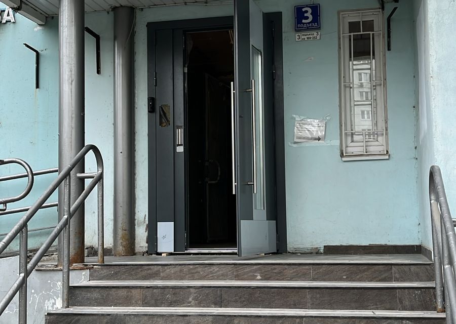 Продаётся 3-комнатная квартира, 98 м²