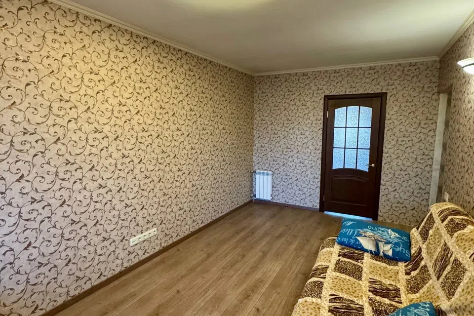 Продаётся 3-комнатная квартира, 65 м²