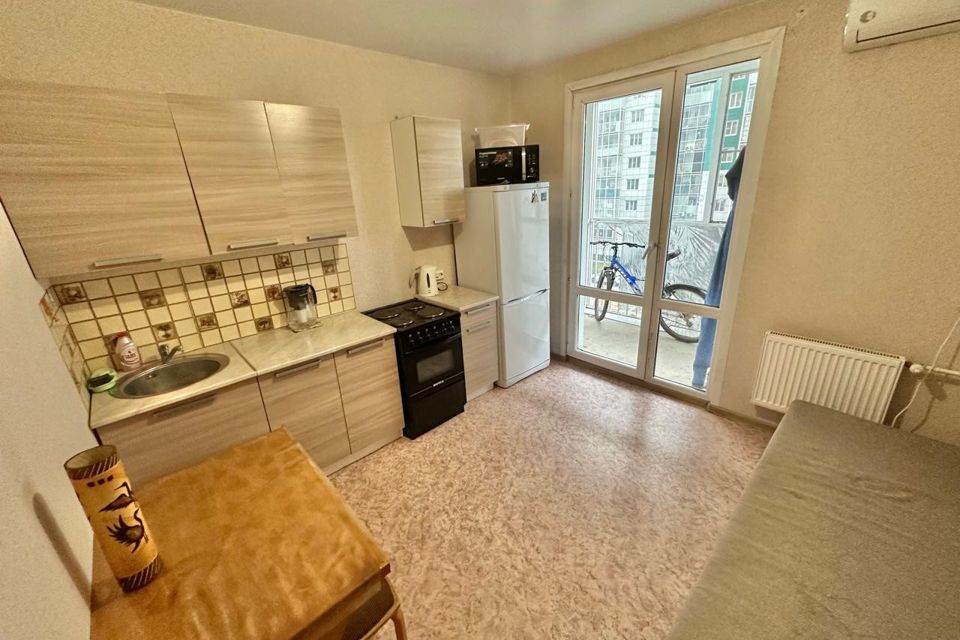 Продаётся 1-комнатная квартира, 37 м²