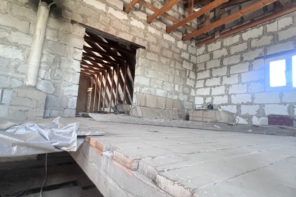 Продаётся 2-этажный дом, 260 м²