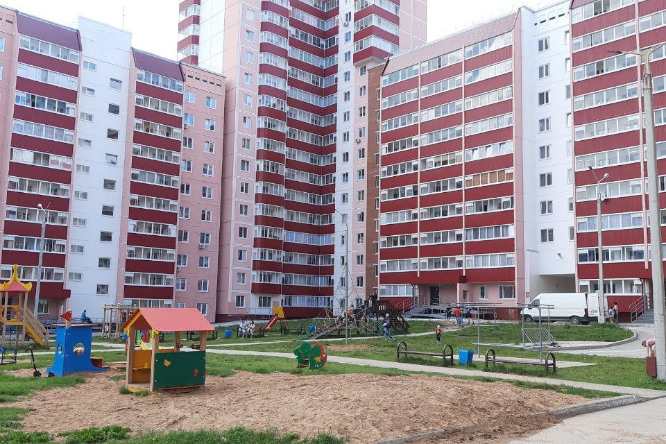 Продаётся 2-комнатная квартира, 60 м²