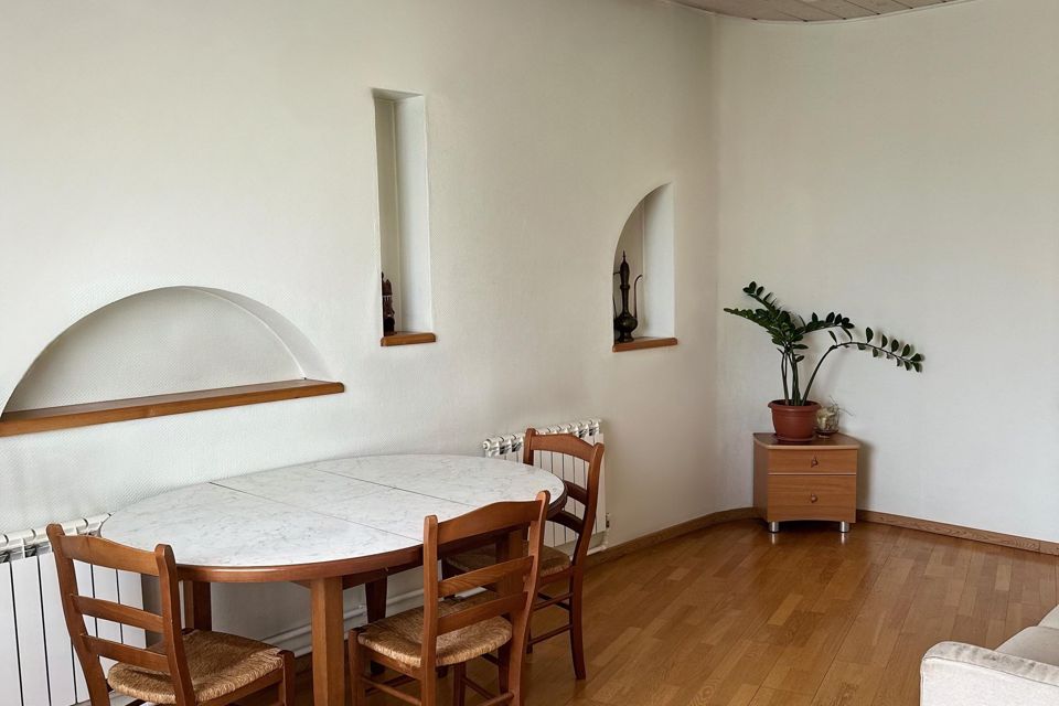 Продаётся 3-комнатная квартира, 83.2 м²
