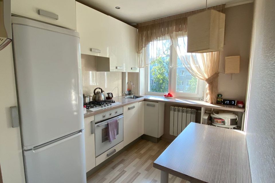 Продаётся 3-комнатная квартира, 61.5 м²