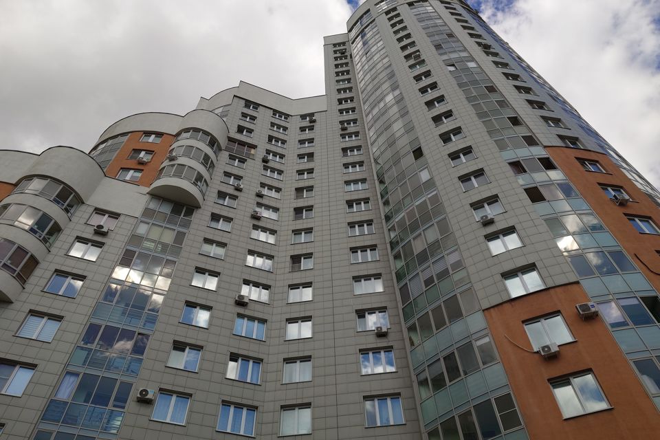Продаётся 1-комнатная квартира, 43.3 м²