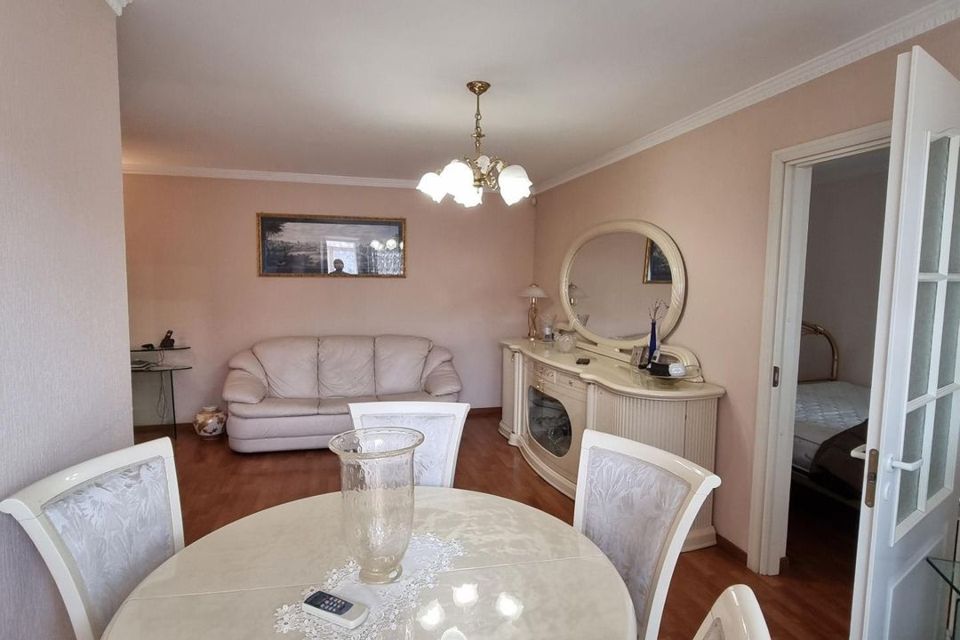 Продаётся 3-комнатная квартира, 51.4 м²