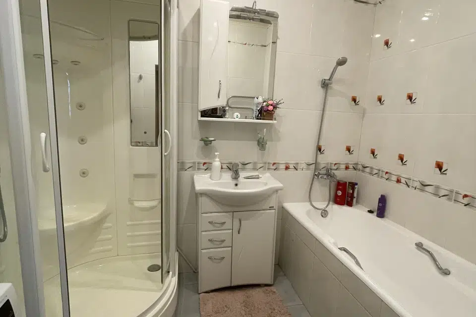 Продаётся 3-комнатная квартира, 97.4 м²