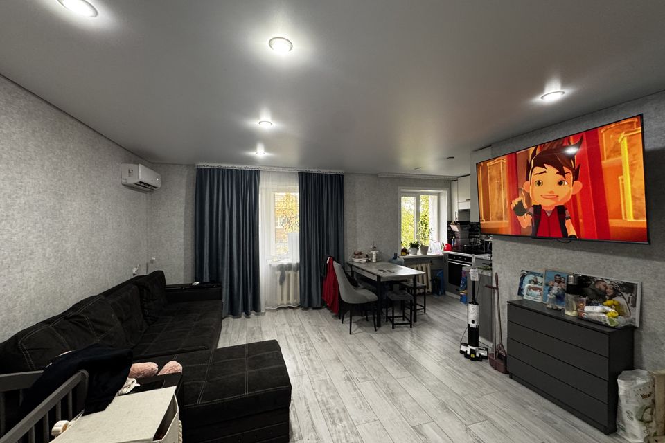Продаётся 3-комнатная квартира, 56.5 м²