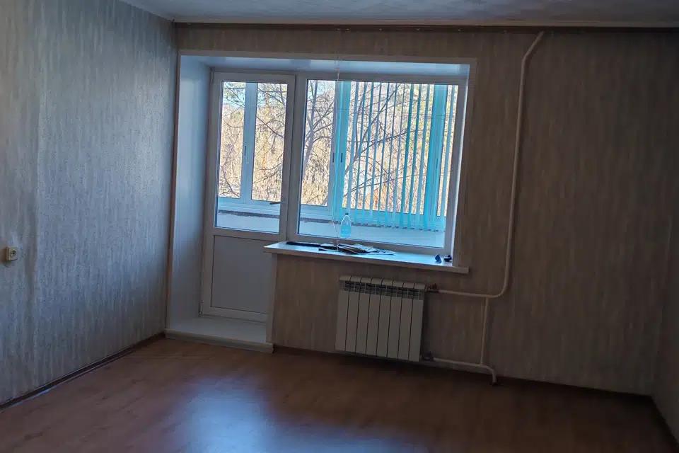 Продаётся 3-комнатная квартира, 70.5 м²