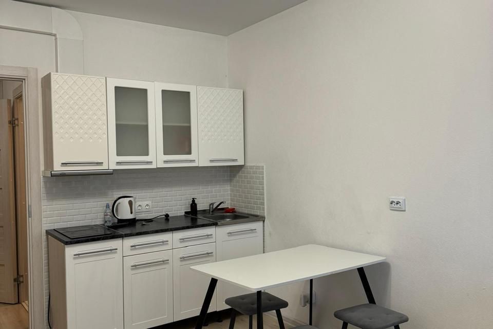 Продаётся 1-комнатная квартира, 38.7 м²