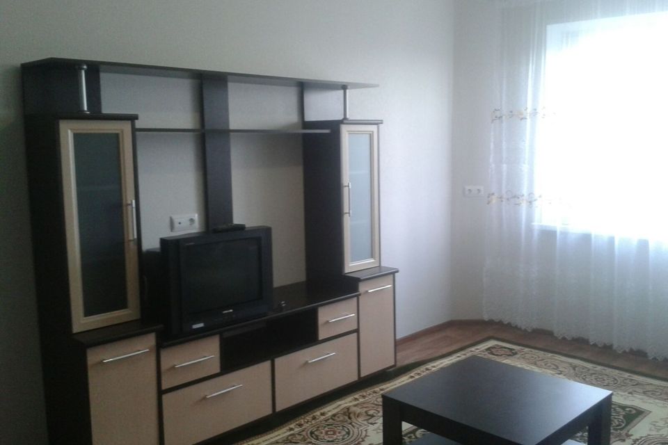 Сдаётся 2-комнатная квартира, 53 м²