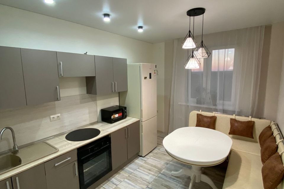 Продаётся 2-комнатная квартира, 60.3 м²