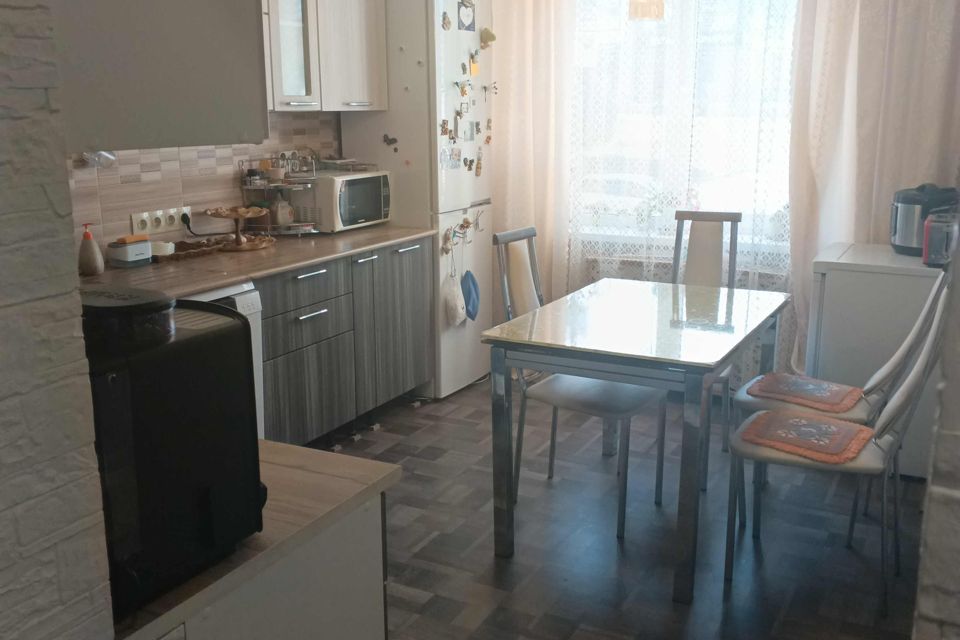 Продаётся 3-комнатная квартира, 65 м²