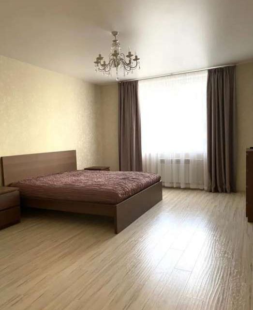 Сдаётся 1-комнатная квартира, 58 м²
