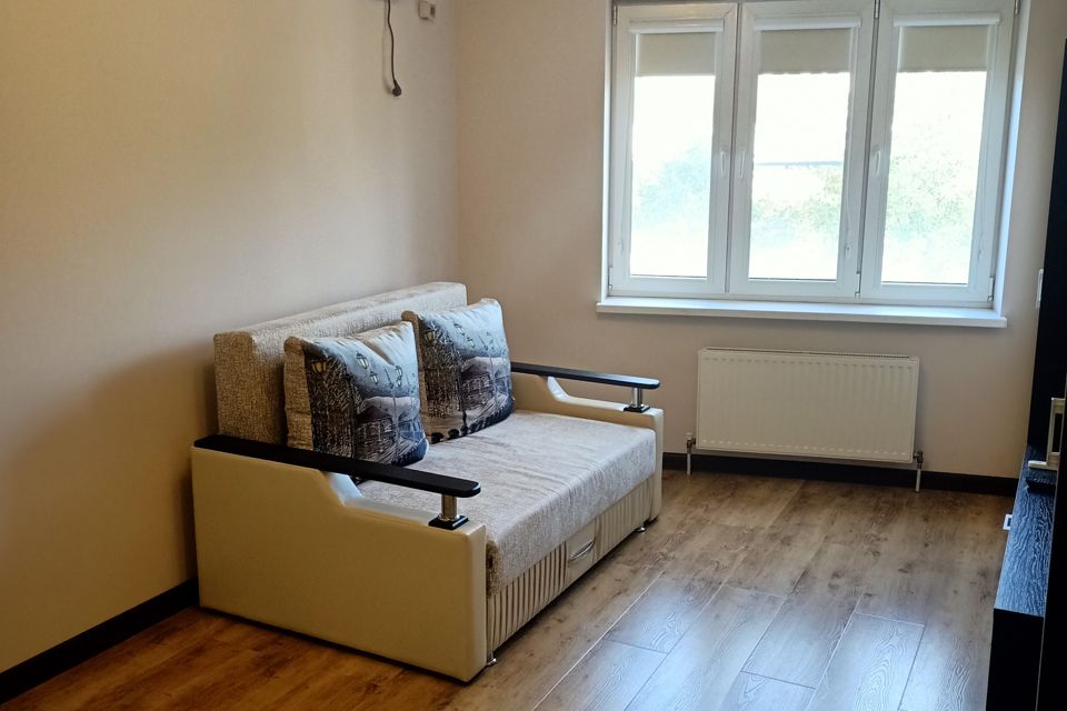 Продаётся 1-комнатная квартира, 37.3 м²