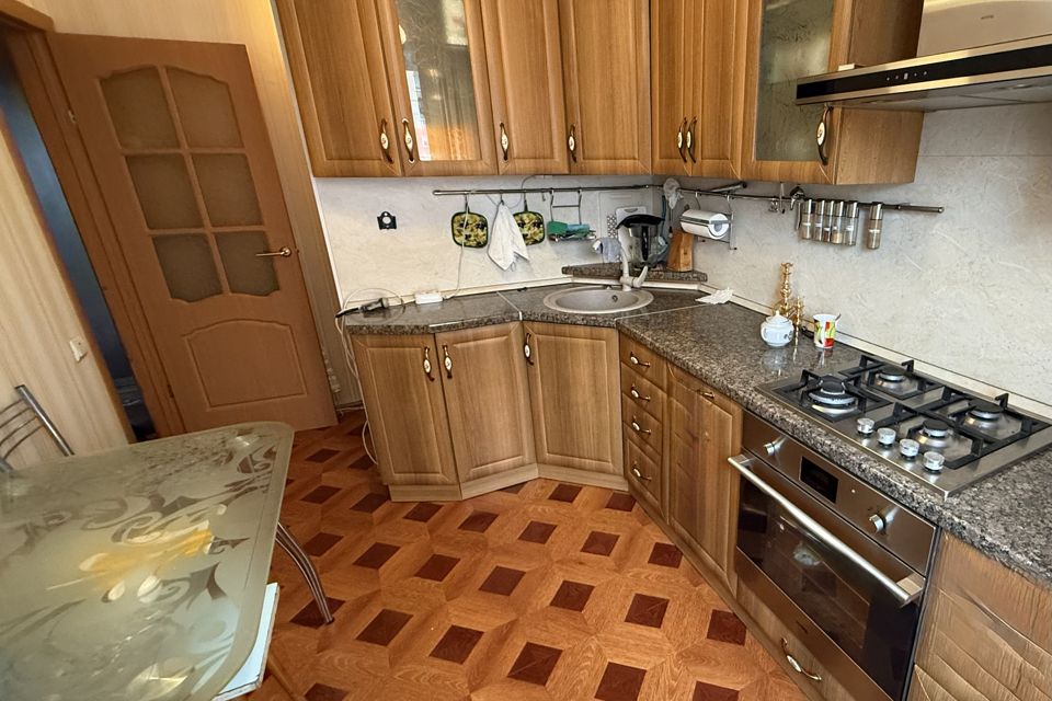 Продаётся 3-комнатная квартира, 62 м²