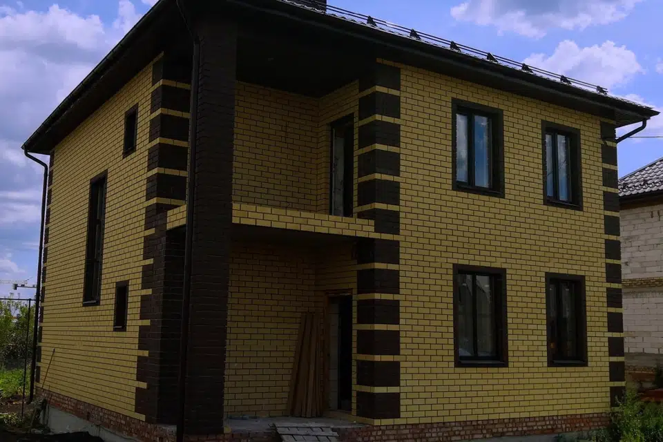 Продаётся 2-этажный дом, 140 м²