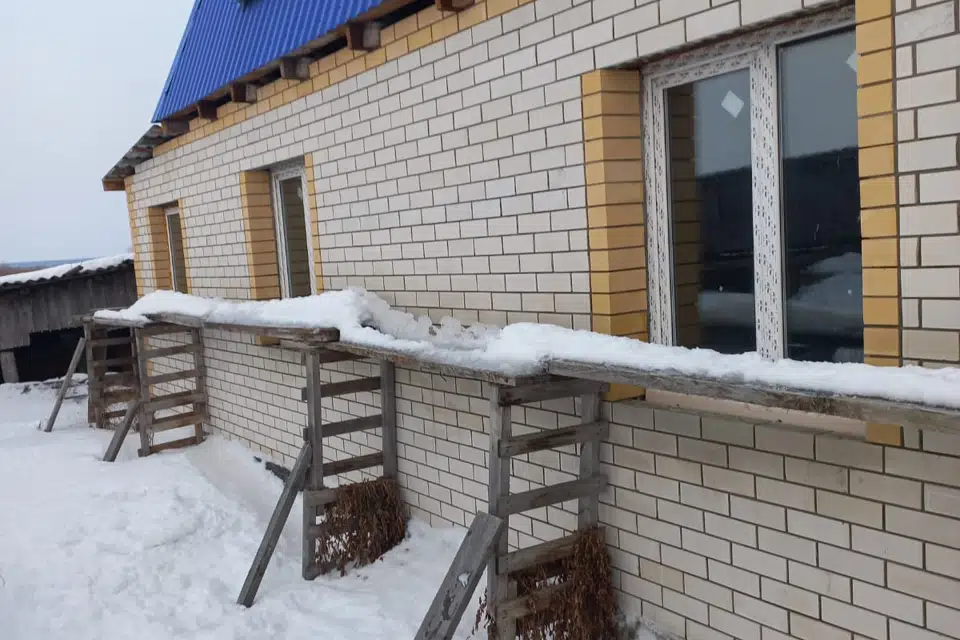 Продаётся 2-этажный дом, 200 м²